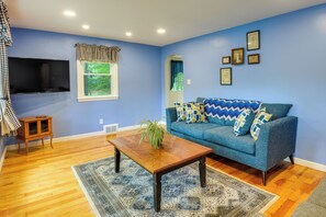 House (2 Bedrooms) | Front of property