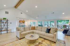 單棟房屋 (4 Bedrooms) | 內部