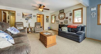 Charming Battle Creek Cottage w/ Dock!