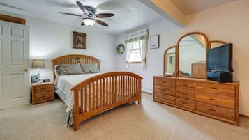 2 bedrooms, iron/ironing board, bed sheets