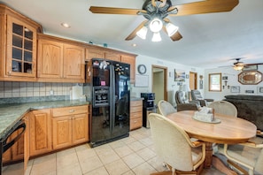 Cottage (2 Bedrooms) | Interior - Charming Battle Creek Cottage w/ Dock! (Battle Creek)