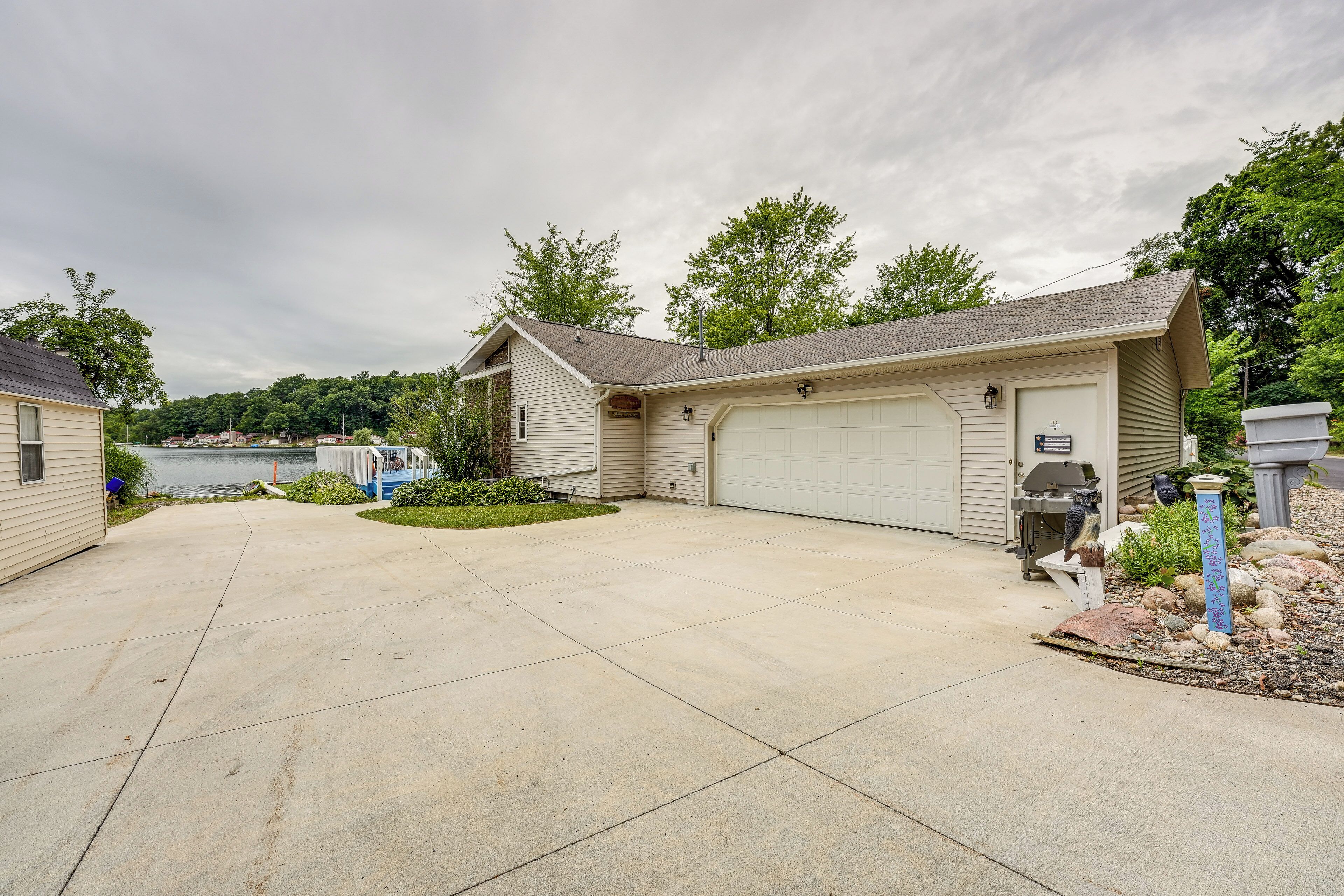 Cottage (2 Bedrooms) | Interior