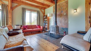 Talo (5 Bedrooms) | Sisätilat