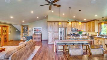 House (3 Bedrooms) | Bahagian dalam