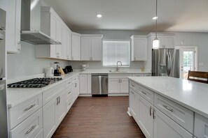 House (4 Bedrooms) | Interior - Dumfries Vacation Rental ~ 32 Mi to Washington DC! (Dumfries)