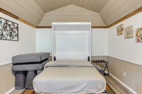 House (0 Bedroom) | Interior