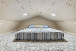House (0 Bedroom) | Interior
