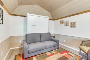 House (0 Bedroom) | Interior