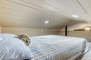 House (0 Bedroom) | Interior