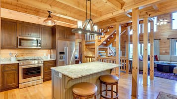 Rumah (6 Bedrooms) | Interior