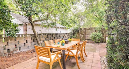 Cute Georgetown Villa < 1 Mi to Historic District