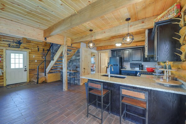 House (2 Bedrooms) | Interior