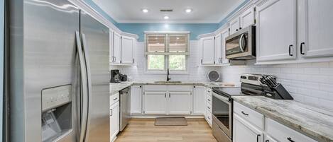 المنشأة من الداخل