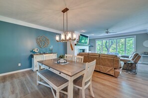 Apartment (2 Bedrooms) | Interior - Lake Keowee Condo: Resort Pools & Lake Access! (Salem)