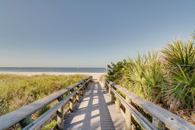 Manasota Key Vacation Rental w/ Beach Access!