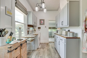 House (1 Bedroom) | Interior