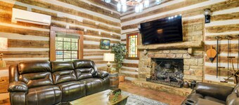 Glasgow Getaway w/ Patio, Fireplace & Grill!