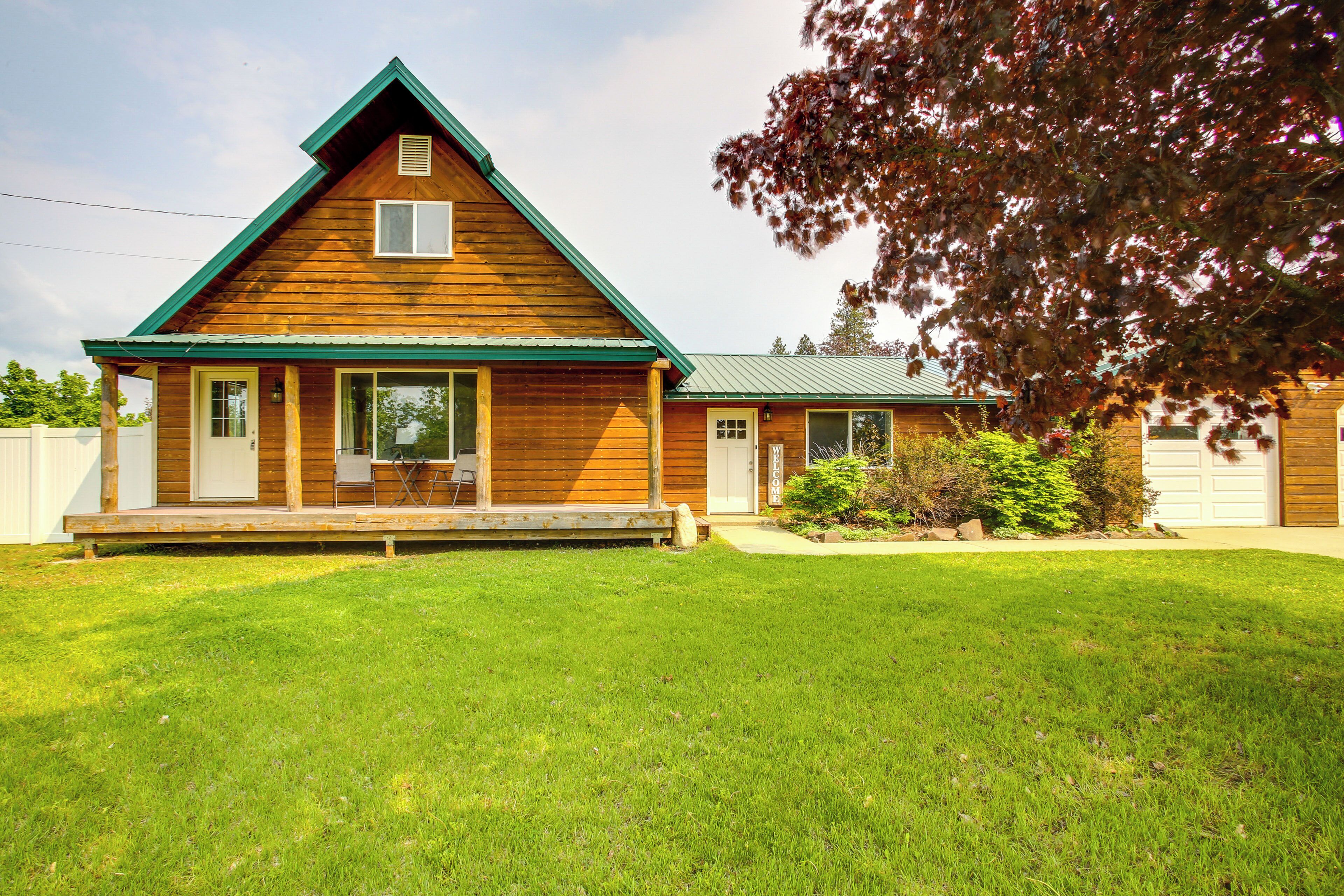 House (3 Bedrooms) | Exterior