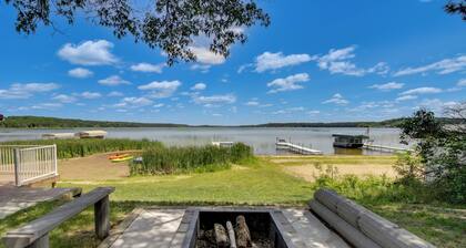 Lakefront Motley Cabin w/ Private Deck + Dock!