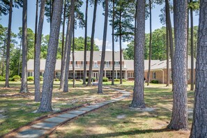 House (Multiple Bedrooms) | Interior - Waterfront Cambridge Gem w/ Hot Tub, Pool & Dock! (Cambridge)