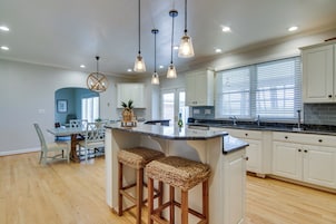 House (Multiple Bedrooms) | Interior