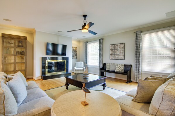 House (Multiple Bedrooms) | Interior