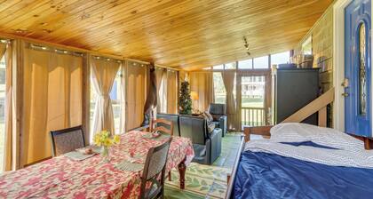 Waterfront Pensacola Paradise With Boat Slips!