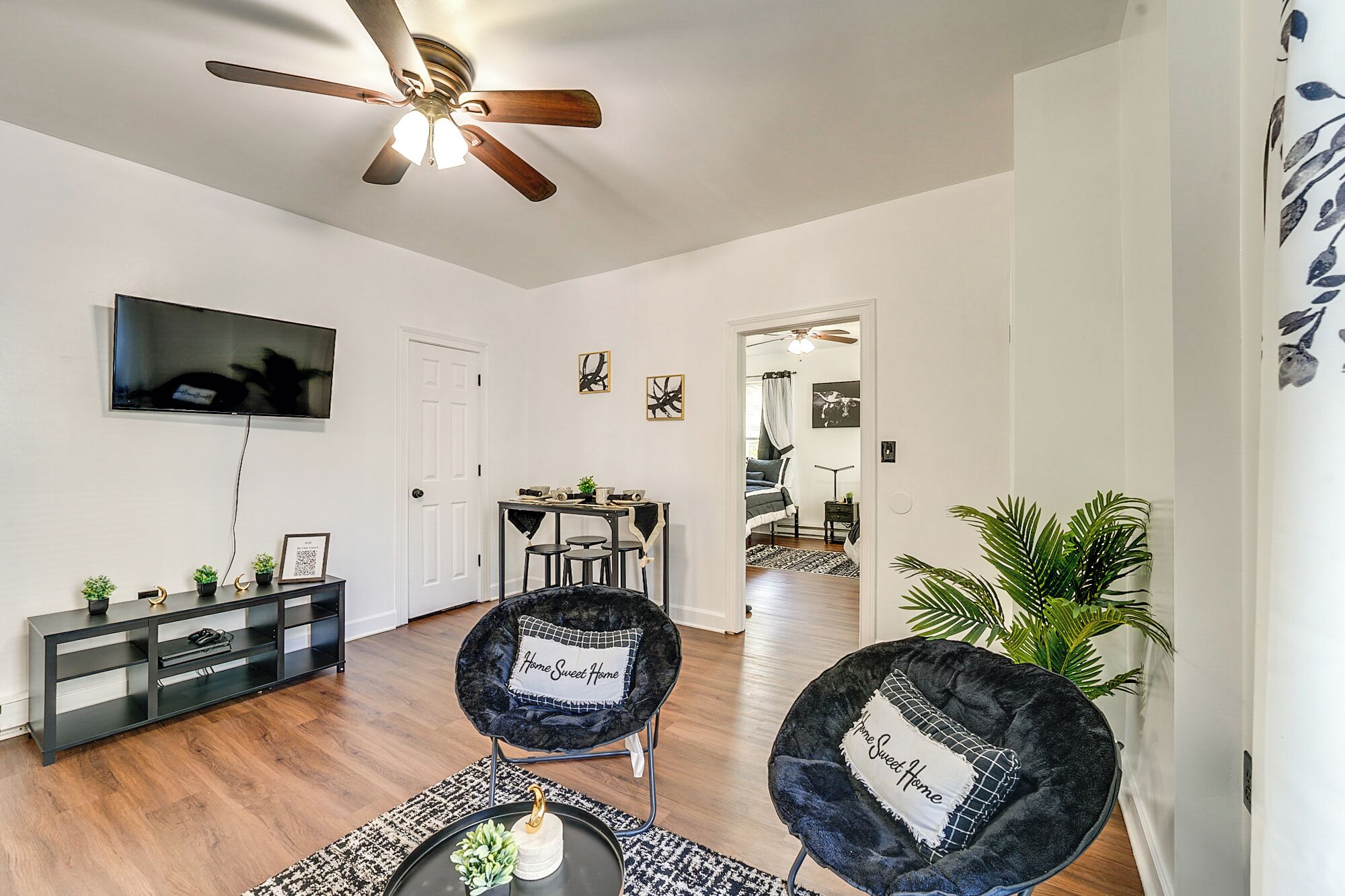 Apartment (1 Bedroom) | Interior