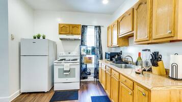 Apartment (1 Bedroom) | Interior