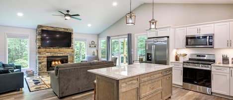 House (2 Bedrooms) | Interior