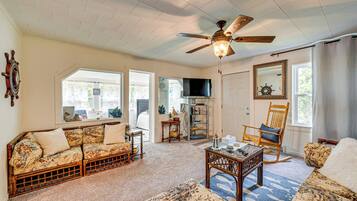 House (3 Bedrooms) | Front of property