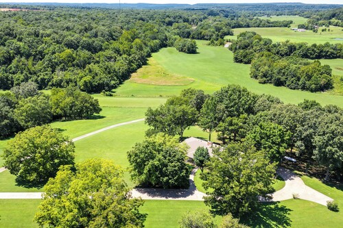 Fayetteville Estate on 9 Acres Creek & Trails