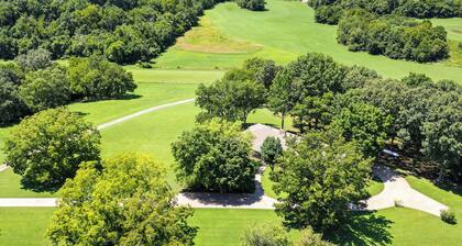 Fayetteville Estate on 9 Acres Creek & Trails