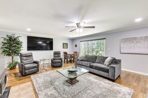 Talo (4 Bedrooms) | Sisätilat