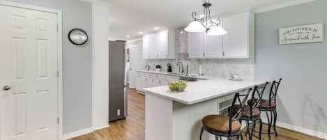 المنشأة من الداخل