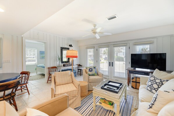 Apartment (3 Bedrooms) | Front of property