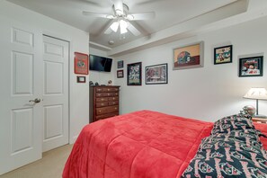 House (5 Bedrooms) | Interior - Fireside Relaxation: Smoky Mountain Gem w/ Hot Tub (Franklin)