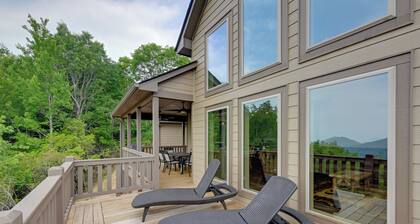 Hot Tub & Fire Pit: Blue Ridge Mtn Cabin!