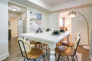 House (2 Bedrooms) | Interior - Springfield Home w/ Yard: 3 Mi to Downtown! (Springfield)