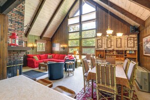 Interior - West Dover Home - Steps to Mount Snow Resort! (West Dover)