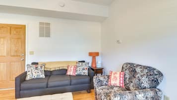 Apartment (1 Bedroom) | Interior