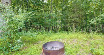 Marlinton Cabin Rental w/ Greenbrier River Access!