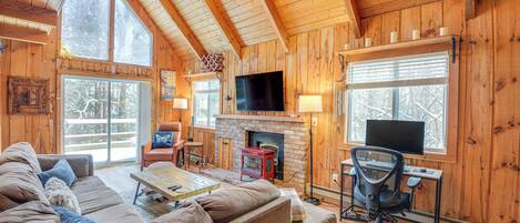 House (4 Bedrooms) | Front of property