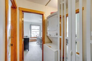 Apartment (2 Bedrooms) | Interior - Avon Condo < 10 Mi to Vail & Beaver Creek! (Avon)