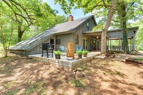 Cozy Oklahoma Retreat w/ Patio, Fire Pit & Grill!