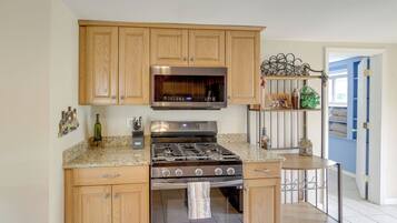 Rumah (4 Bedrooms) | Interior