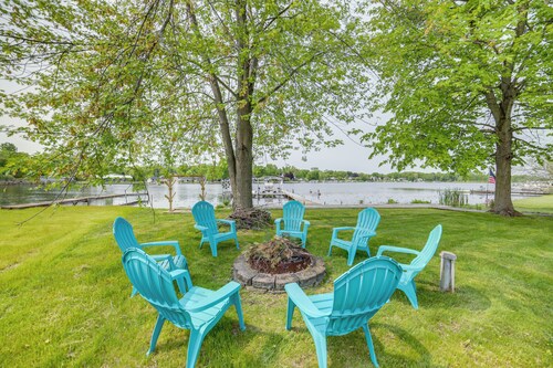 Waterfront Jackson Vacation Rental on Olcott Lake!
