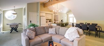 Jackson Lakefront Getaway w/ Balcony, Dock Access