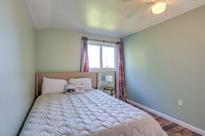 House (3 Bedrooms) | Interior - Lexington Home w/ Sunroom ~ 1 Mi to Lake Huron! (Lexington)