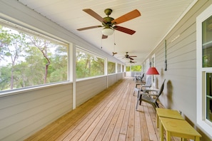 Interior - Hawthorne Vacation Rental w/ Access to Cue Lake (Hawthorne)